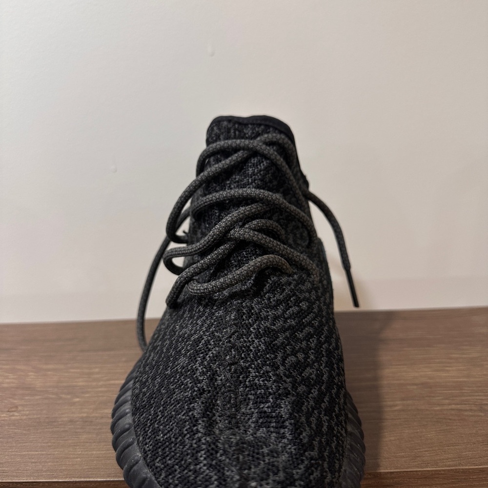 Yeezy Pirate Black V1